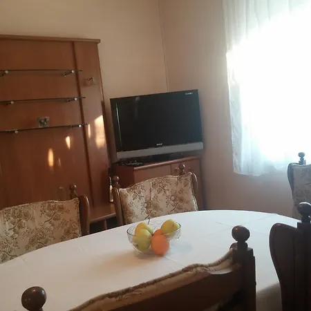 Apartment Retreat -