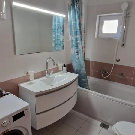Retreat - Apartment *